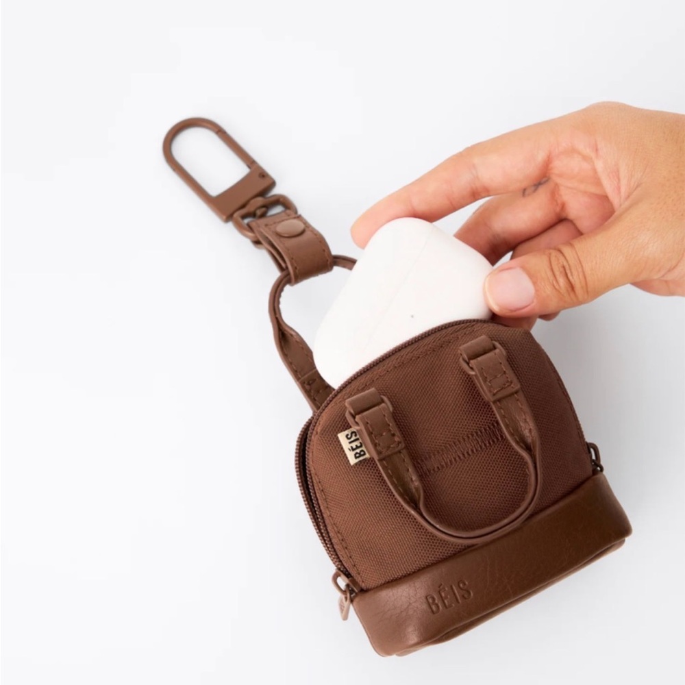 BEÍS The Micro Weekender Bag Charm
in Maple - Picture 4 of 4